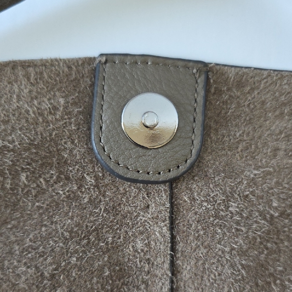 Vince Camuto 100% Leather Shoulder Bag/Hobo/Slouchy bag - Picture 11 of 16